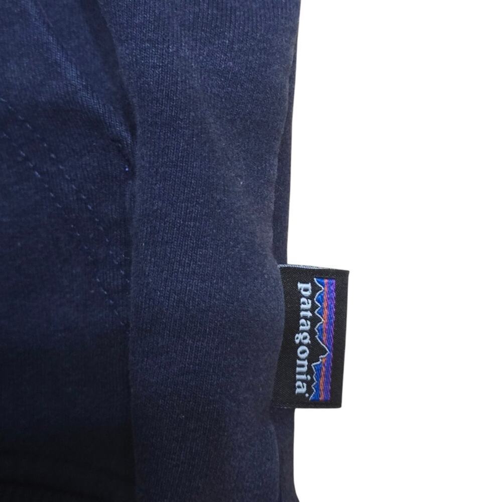Patagonia Hoodie - Picture 2 of 4